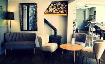 The Oyster Smack Inn Burnham-on-Crouch Экстерьер фото